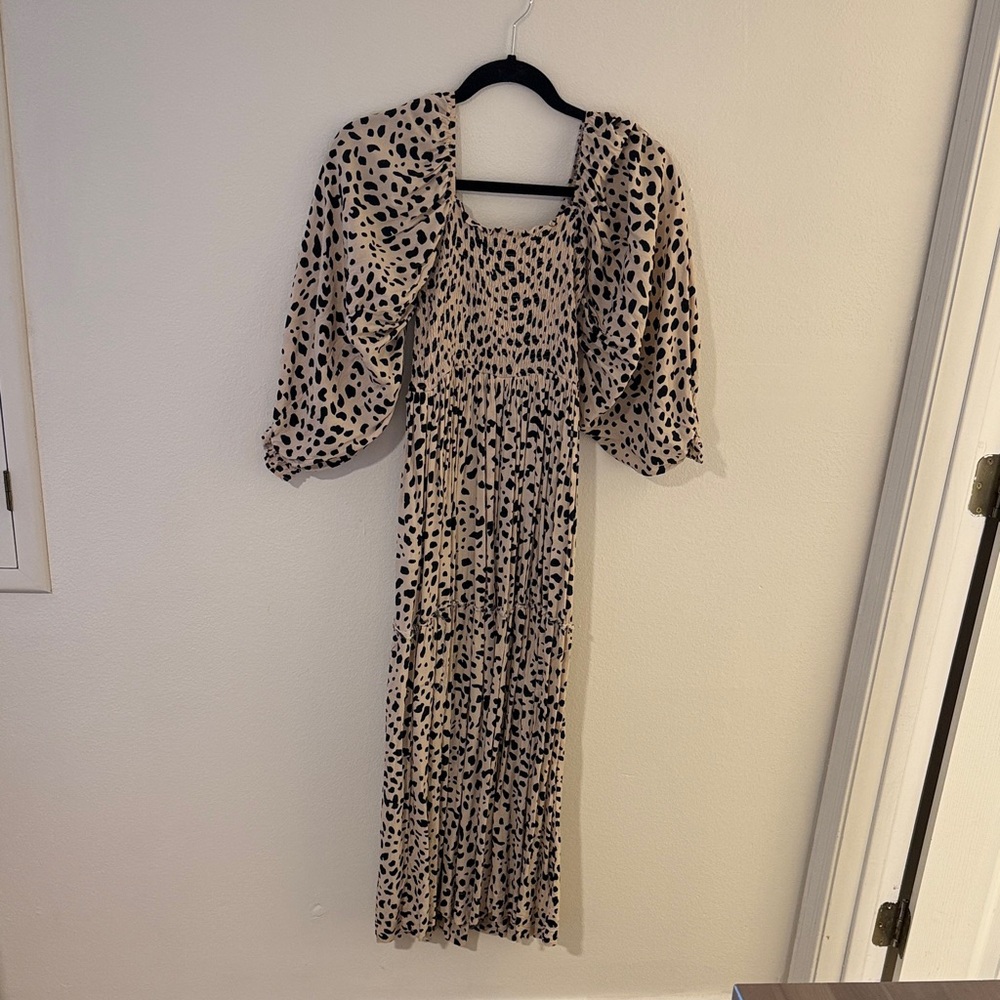 Lily Beige and Black Animal Print Long Sleeve Dress